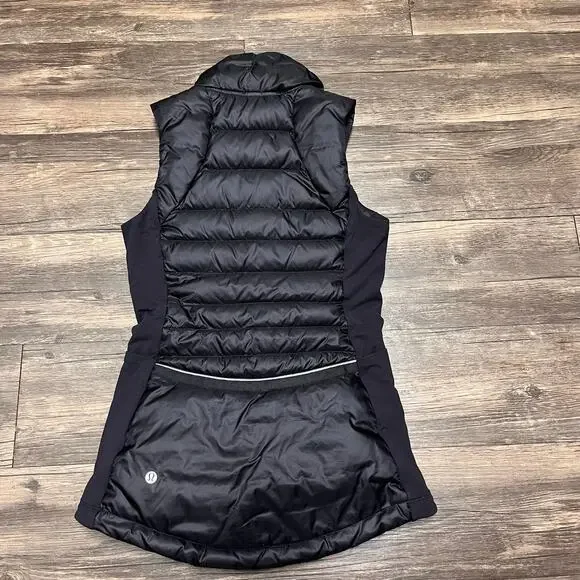 Lululemon Down For A Run Vest Black Goose Down Stretch Panels Sz 2 $148 retail - Picture 3 of 7